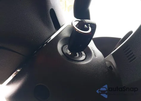 2010 Honda Fit from USA, damaged, VIN JHMGE8H25AC015581